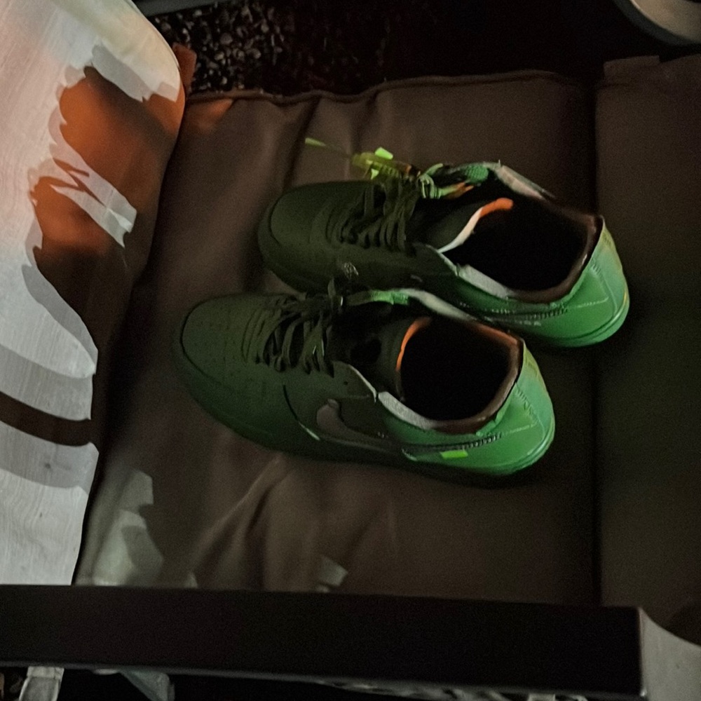 Nyc Air Force ones size 10